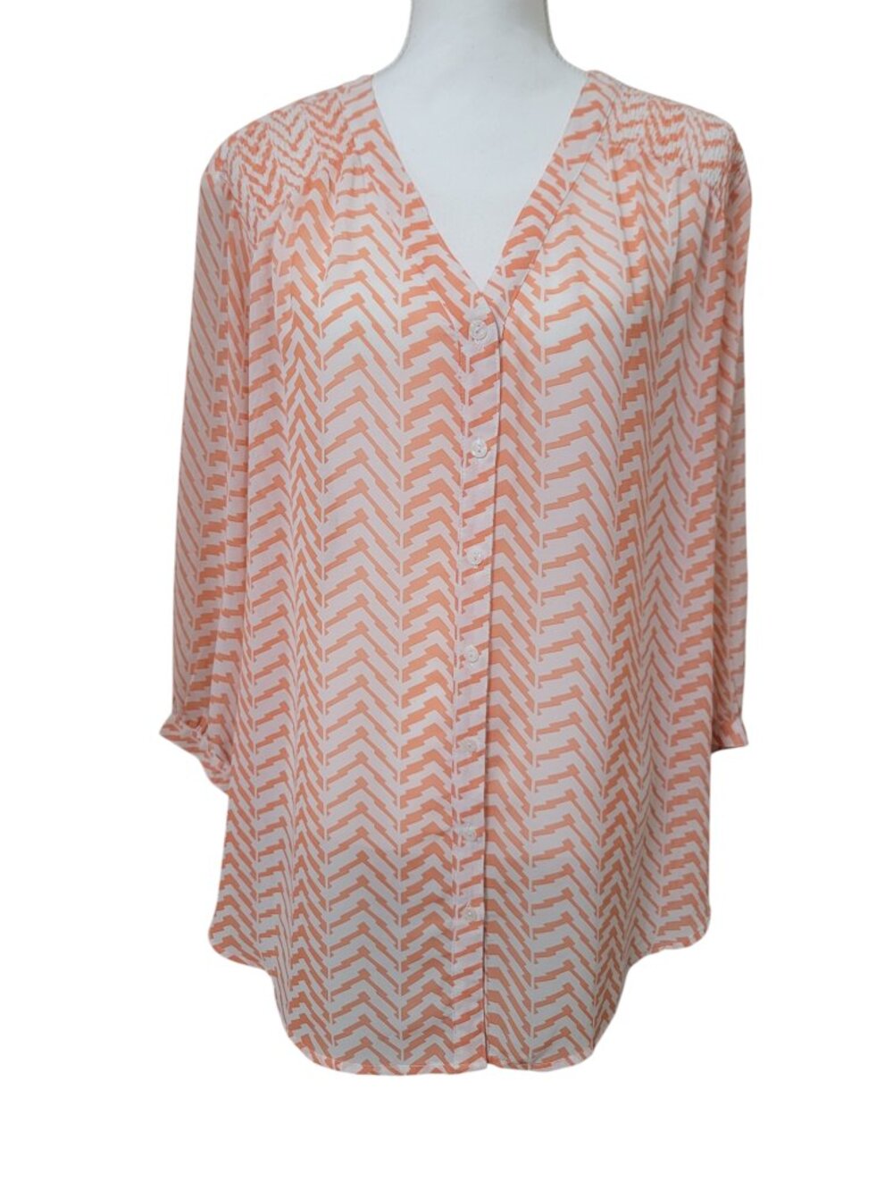 Sandra Ingrish Size 18W Salmon & White Abstract Chevron Pattern Button Front Top